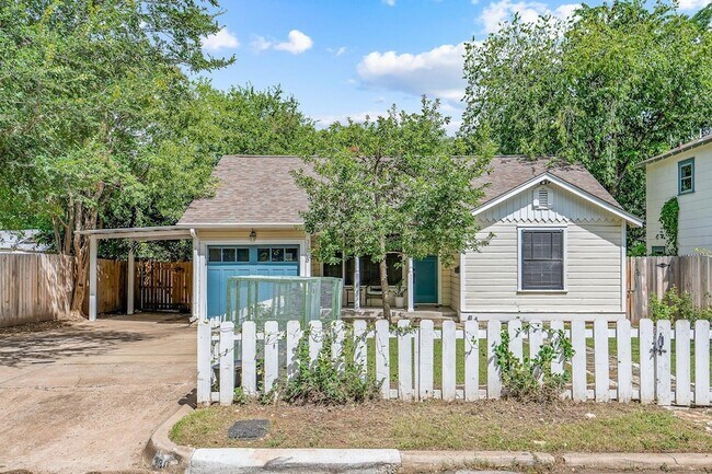 Building Photo - 3305 Harris Park Ave