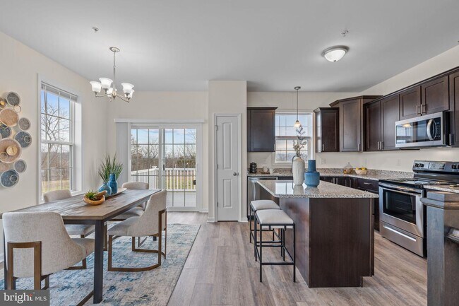 Building Photo - 2030 Ter Vw Ln