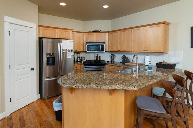 Building Photo - 2158 SW 36th Ct