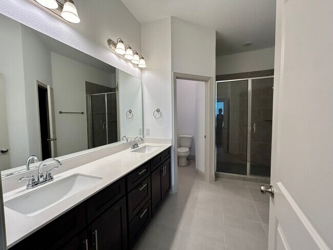 Building Photo - 4165 Shavano Dr