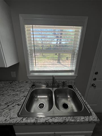 Building Photo - 12508 Meadowcrest Ln