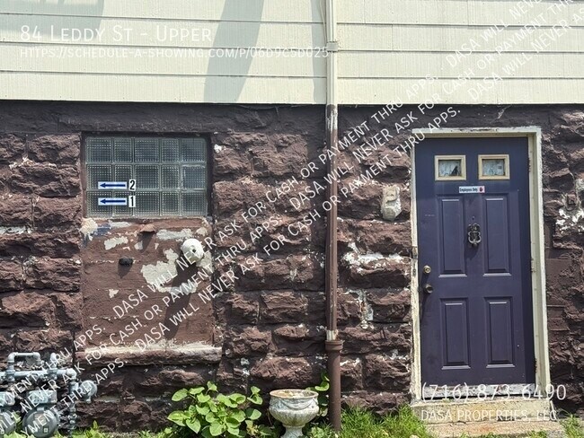 Building Photo - 84 Leddy St