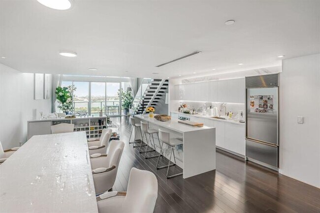 Building Photo - 1040 Biscayne Blvd
