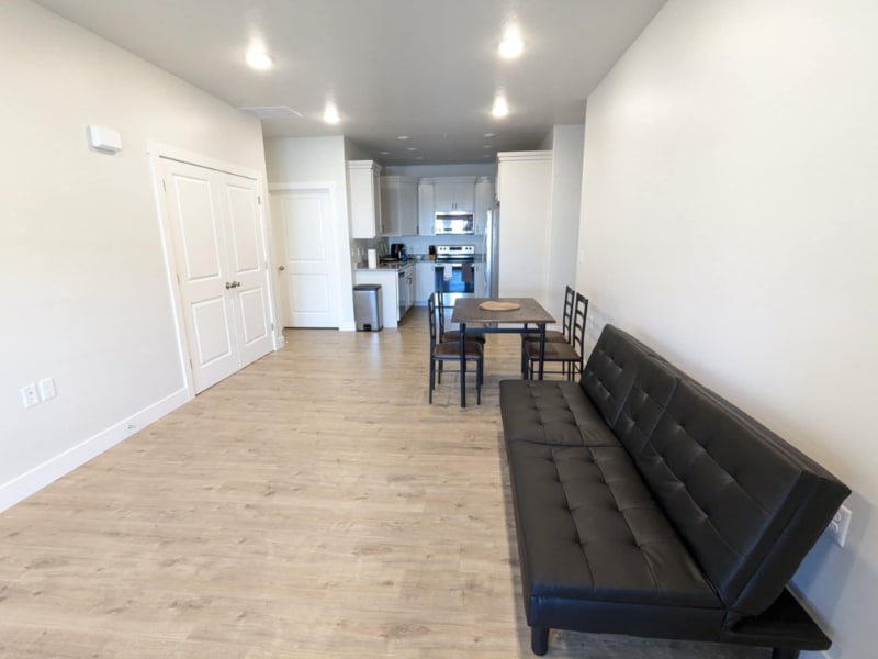 Building Photo - 144 W 1575 N