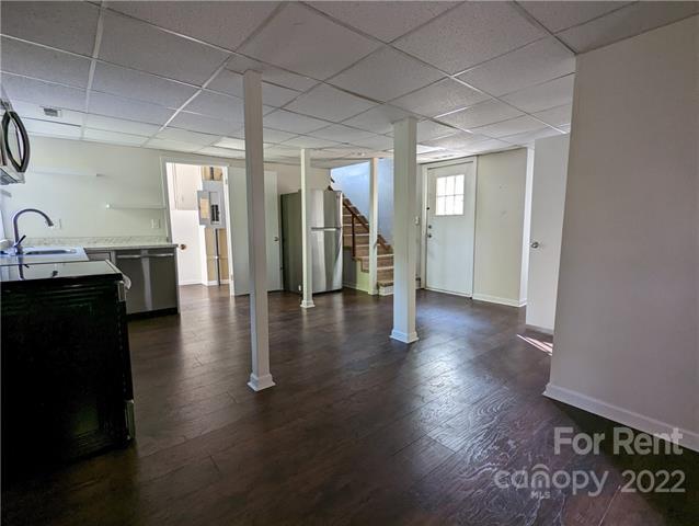 Building Photo - 904 Edgewood Cir