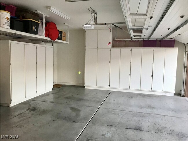 Building Photo - 1169 Midori St