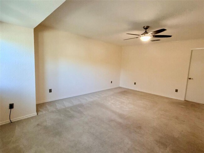 Building Photo - 11606 Birchbark Trail