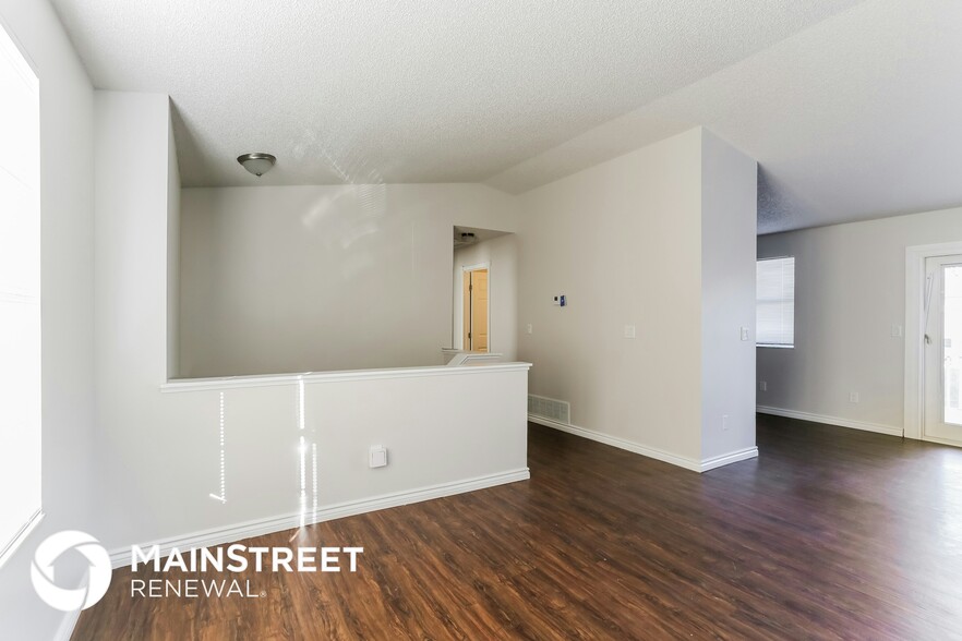 Building Photo - 1386 Tilia Ct