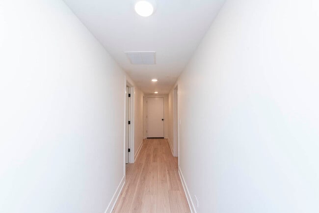 Building Photo - 2825 N Rockwell St