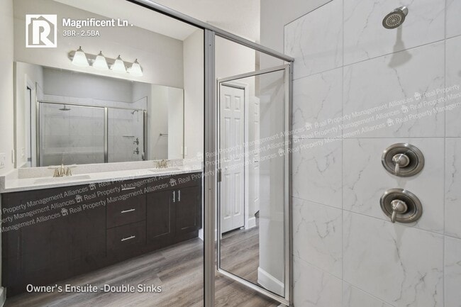 Building Photo - AVAILABLE TODAY!  New Luxury Townhome finished with High-End Touches