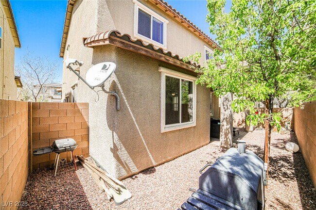 Building Photo - 10976 Toscano Gardens St