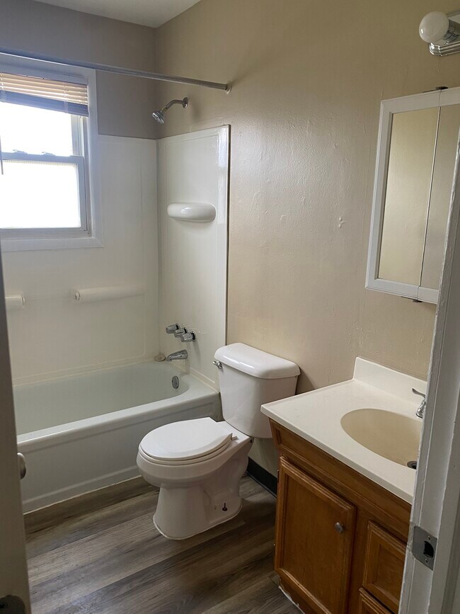 Building Photo - 1125 N Highland Ave