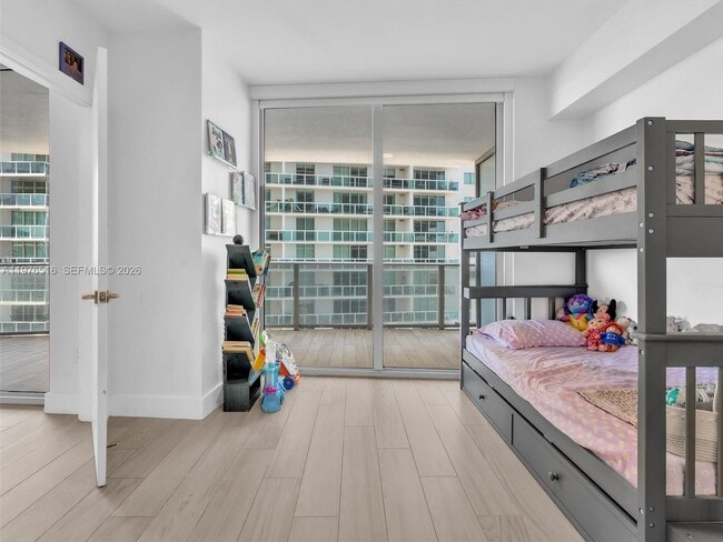 Building Photo - 488 NE 18th St