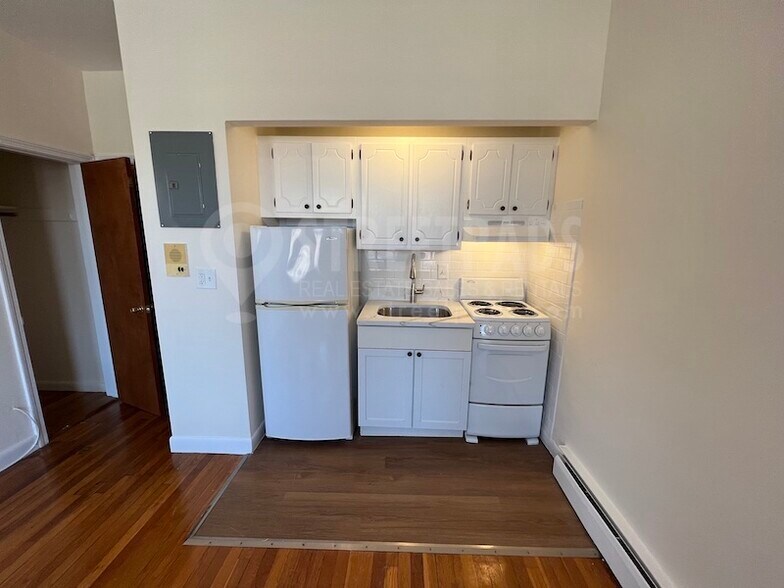 Available: now - 60 Brighton Ave