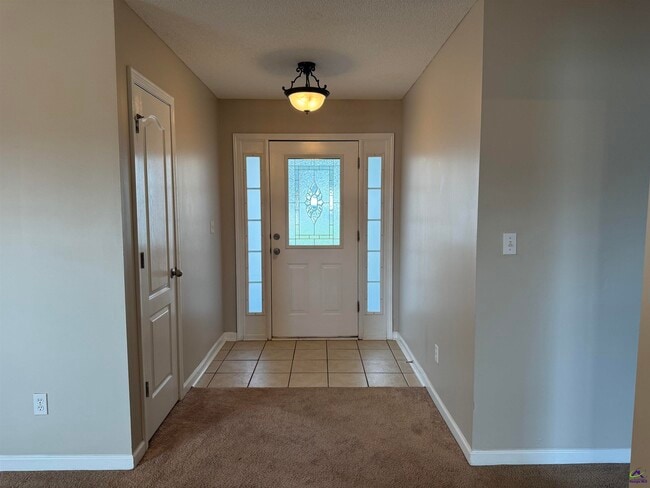 Building Photo - 105 Windmill Court