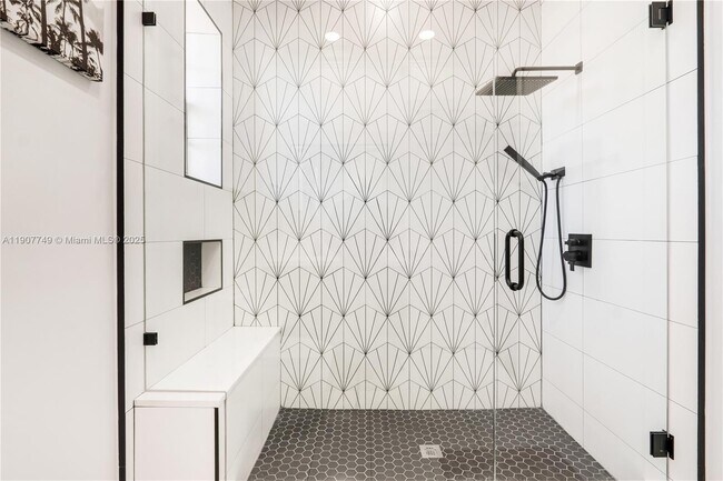 Building Photo - 12008 NW 69th Ct