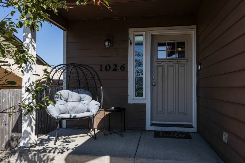 Building Photo - 1026 E 15th St