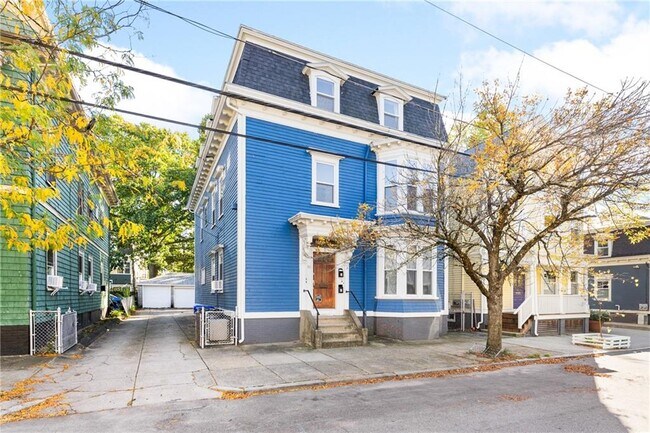 Primary Photo - 36 Wood St