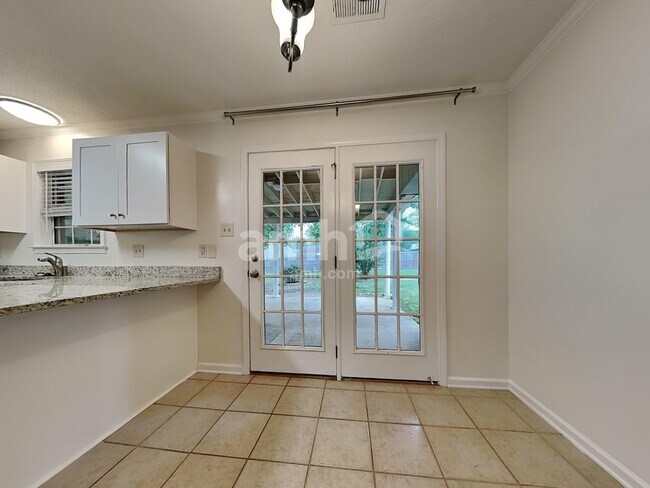 Building Photo - 3433 Sundial Dr