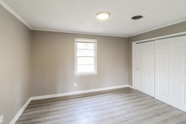 Building Photo - 3452 Doster Way