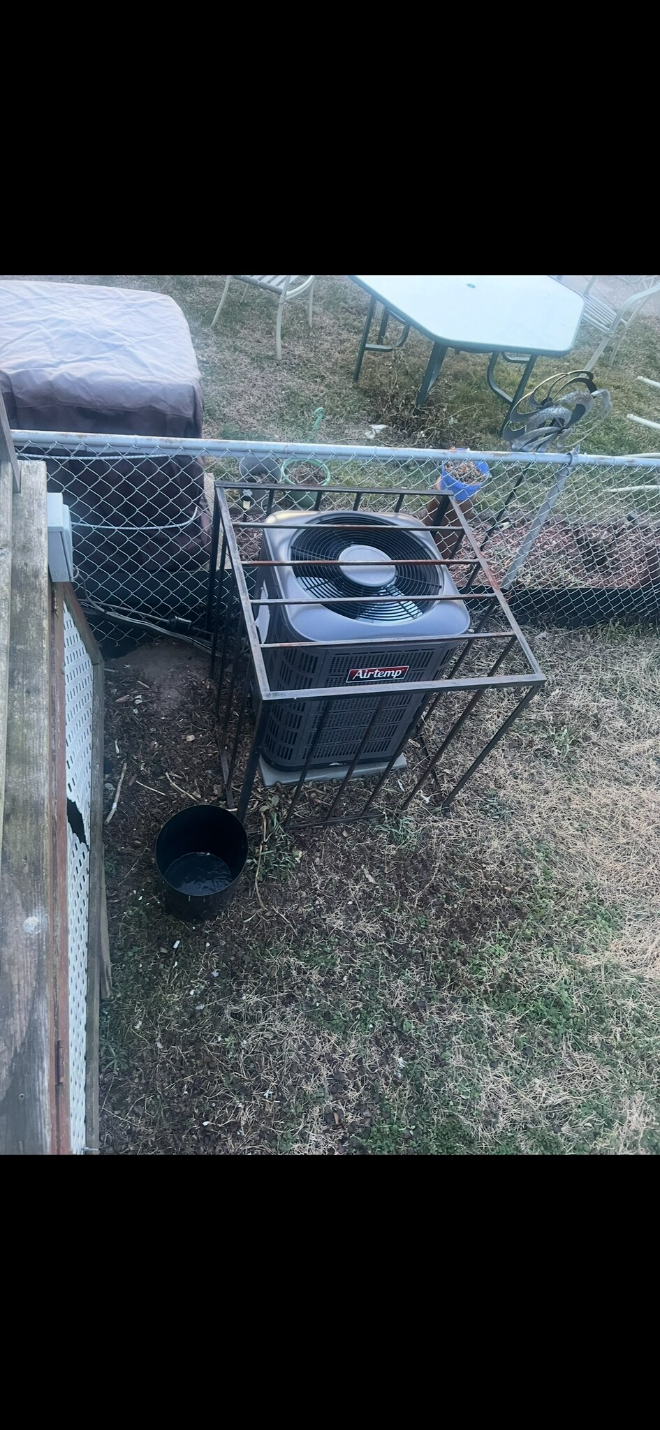 Building Photo - 220 Colgate Ave