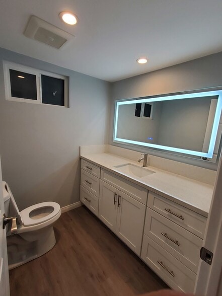 Building Photo - 1495 Allenford Ave