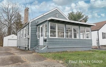 Building Photo - 714 Nordale Ave