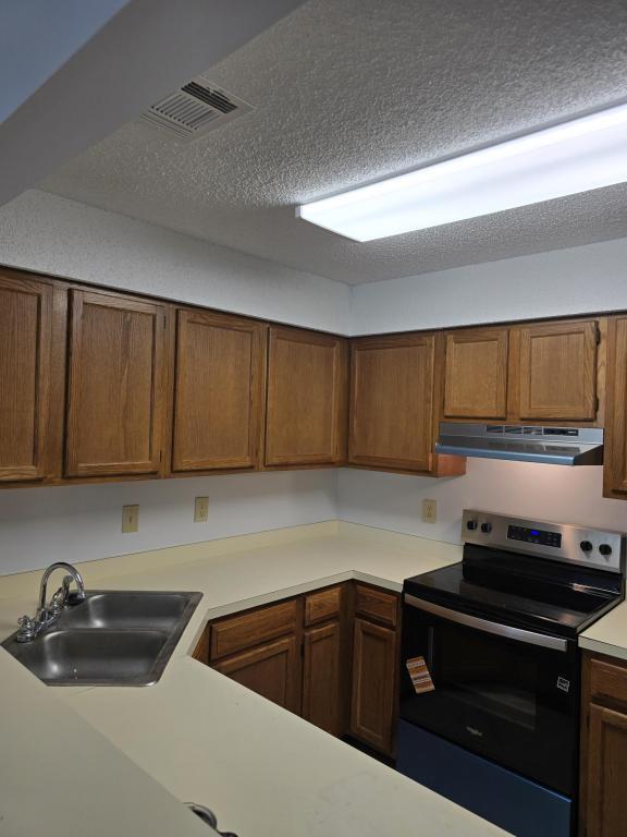 Building Photo - 55 Bay Dr