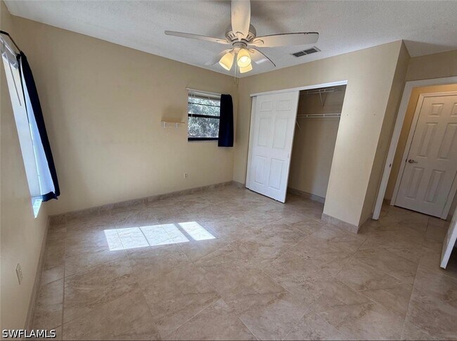 Building Photo - 908 Primrose St