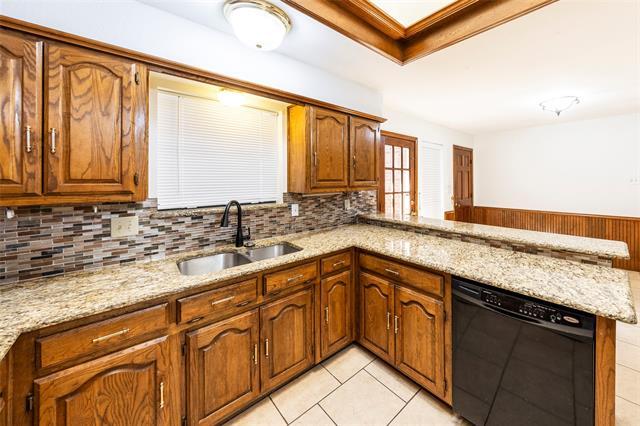 Building Photo - 1400 Sacramento Terrace