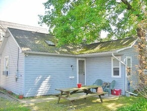 Building Photo - 136 Hartswick Ave