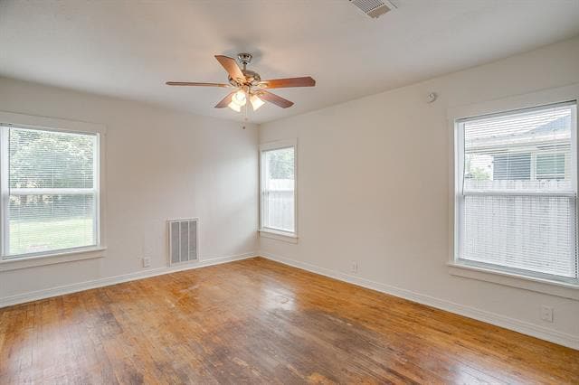 Building Photo - 6521 Six J Ct