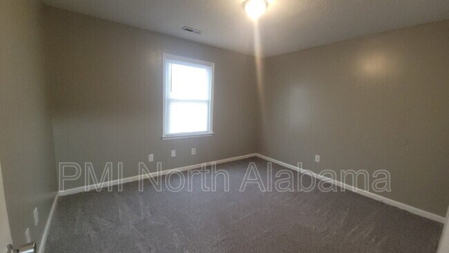 Building Photo - 1506 Ascent Trail NW