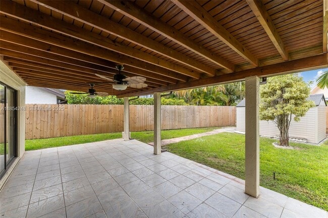 Building Photo - 9130 SW 101st Ave