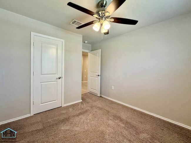 Building Photo - 6610 Hibiscus Falls