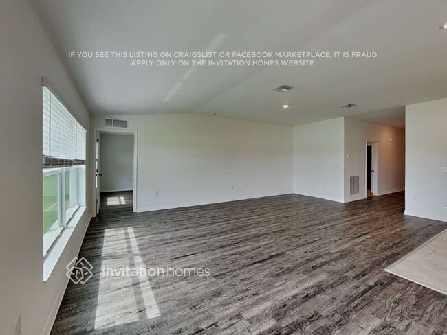 Building Photo - 4268 Palatina Way