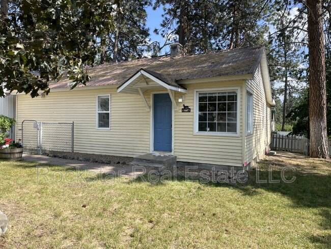 Primary Photo - 9714 E 6th Ave