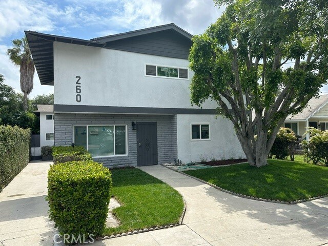 Building Photo - 260 Linda Rosa Ave