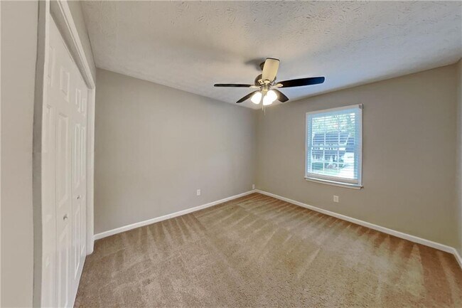Building Photo - 5051 Sugar Creek Dr