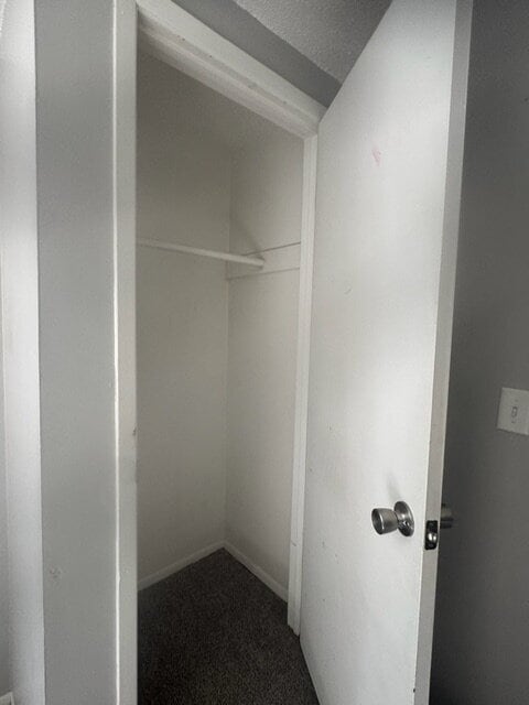 Building Photo - "Charming 2-Bed Multiplex in Davenport wit...