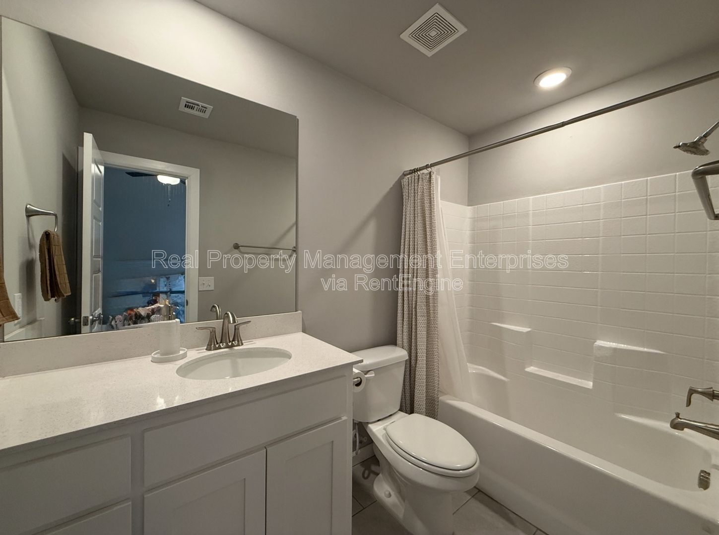 Building Photo - 4612 Prominence Dr