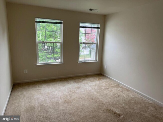 Building Photo - 12489 Pfitzner Ct