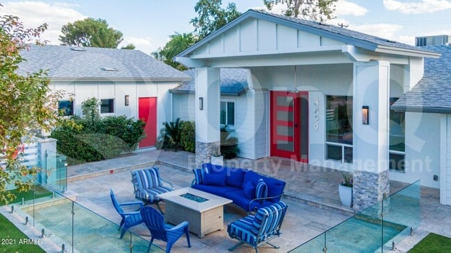 Building Photo - 3429 E Coolidge St