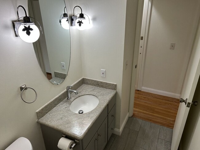 Building Photo - Beautiful 4 Bedroom, 3 Bath Home