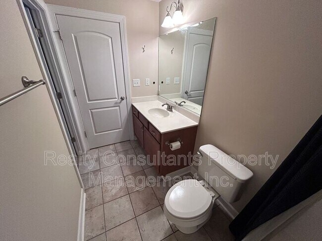 Building Photo - 4540 Pebble Lake Dr