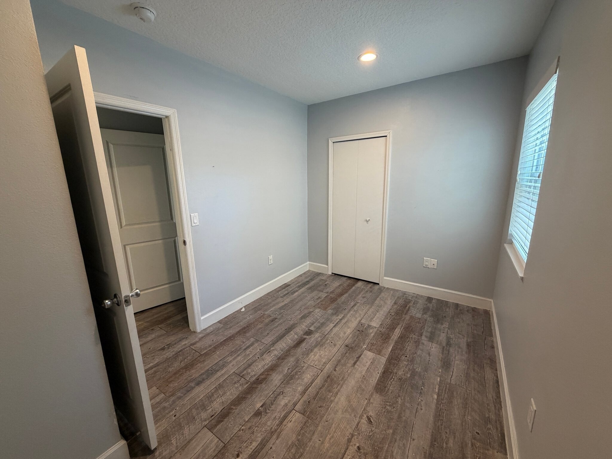 Building Photo - 522 Holt Ave