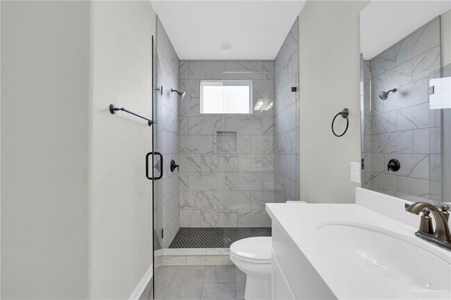 Building Photo - 20 N 33rd St