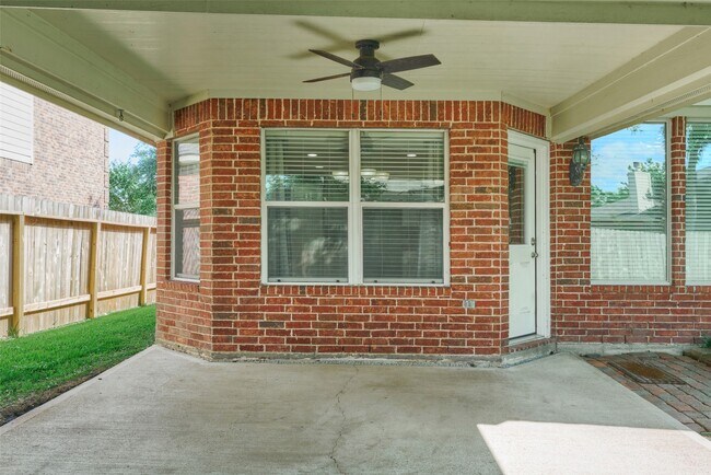 Building Photo - 13313 Enchanted Way