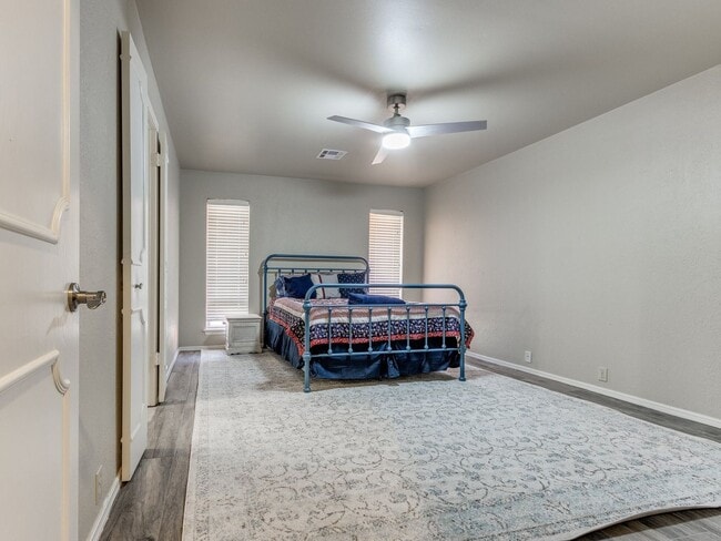 Building Photo - Mid-Term Rental in Glenbrook Addition, Nic...