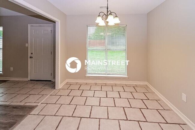 Building Photo - 4 Bedroom Pet-Friendly Home in Horn Lake, MS with Main Street Renewal